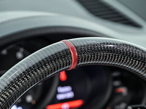 Used 2018 Porsche 911 Carrera image 15