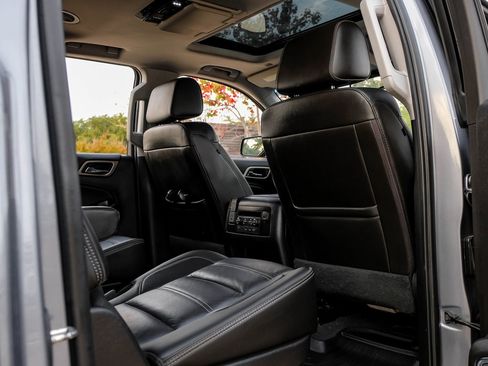 Used 2019 GMC Yukon XL Denali w/ Denali Ultimate Package image 41
