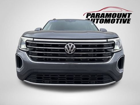 Certified 2024 Volkswagen Atlas SE image 2