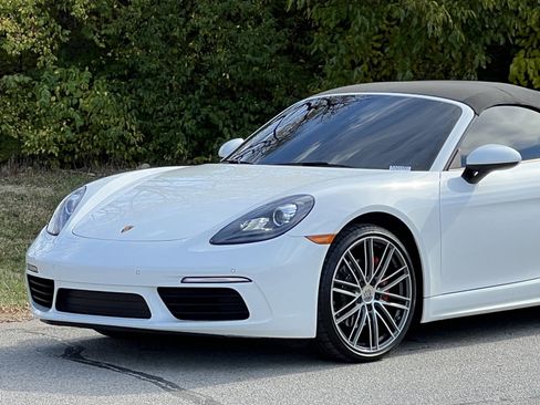 Used 2017 Porsche 718 Boxster S image 14