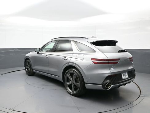 Used 2023 Genesis GV70 2.5T w/ Sport Prestige Package image 8