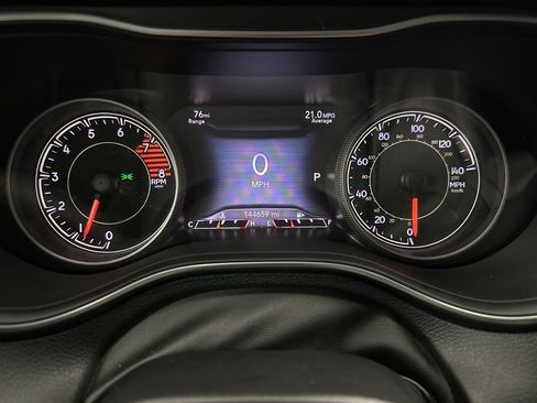 Used 2020 Jeep Cherokee Trailhawk w/ Comfort/Convenience Group image 14