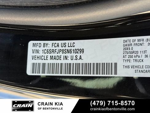 Used 2025 RAM 1500 Laramie AWD/4WD image 34