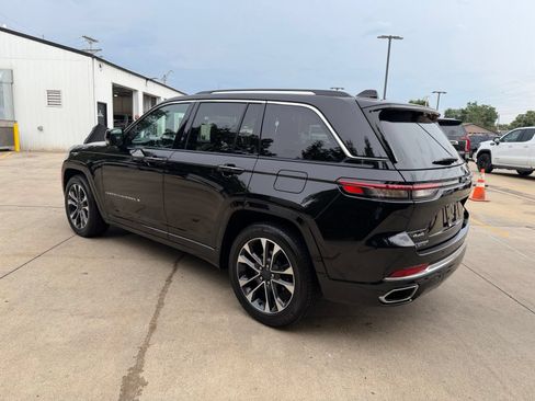 Used 2022 Jeep Grand Cherokee Overland w/ Adv Protech Group III AWD/4WD image 28