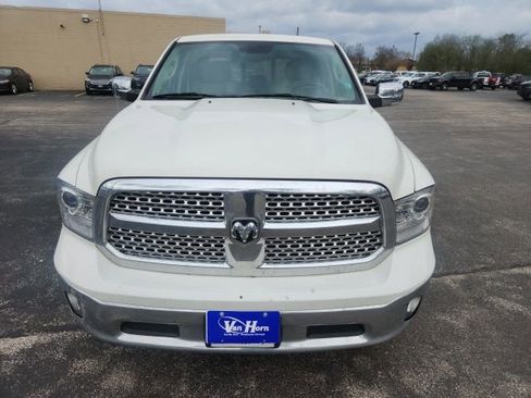 Used 2018 RAM 1500 Laramie AWD/4WD image 3