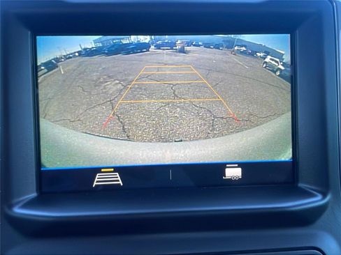 Used 2019 Chevrolet Silverado 1500 Custom w/ Custom Value Package image 27