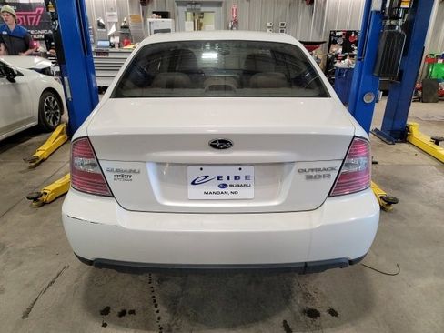 Used 2005 Subaru Outback 3.0R image 5