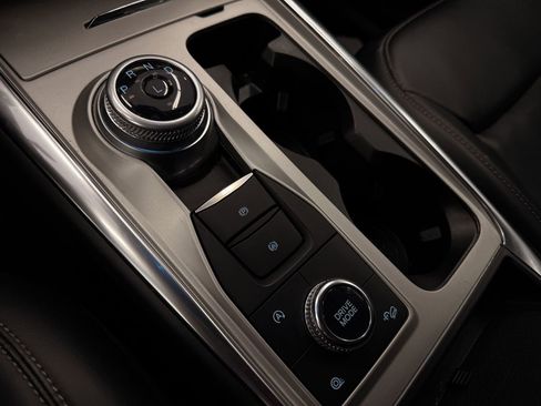 Used 2021 Ford Explorer XLT w/ Equipment Group 202A image 50