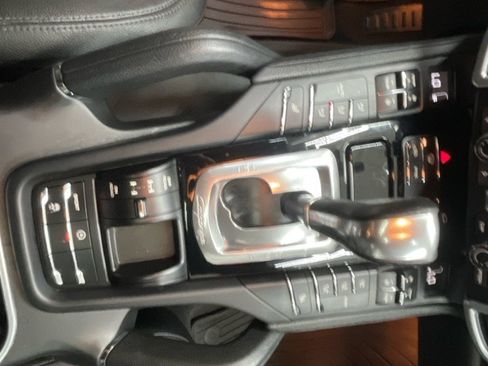 Used 2014 Porsche Cayenne AWD/4WD image 26