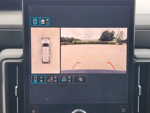 Used 2025 GMC Yukon XL Denali w/ Sun & Power Step Package AWD/4WD image 15