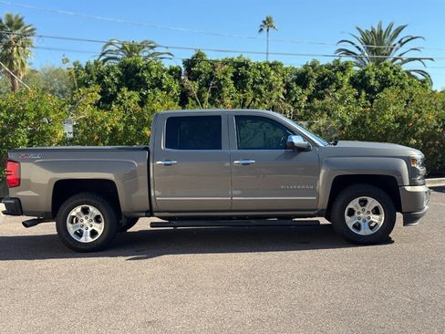 Used 2017 Chevrolet Silverado 1500 LTZ Z71 w/ LTZ Plus Package image 2