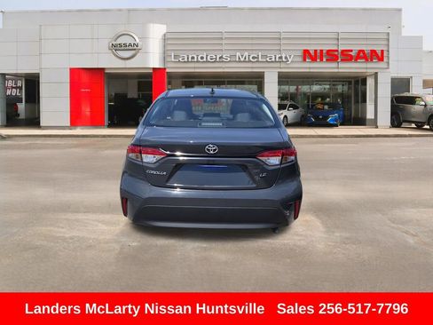 Used 2025 Toyota Corolla LE w/ LE Premium Package FWD image 5