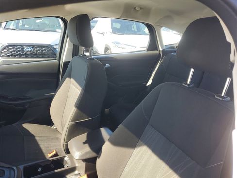 Used 2018 Ford Focus SE image 16