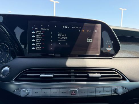 Used 2020 Hyundai Palisade Limited FWD image 12