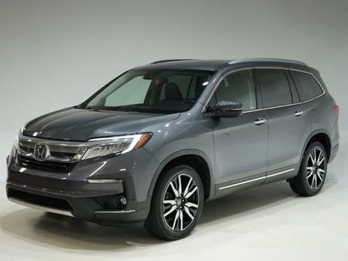 Used 2022 Honda Pilot Touring image 3