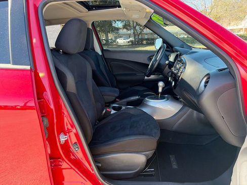 Used 2017 Nissan Juke SV image 29