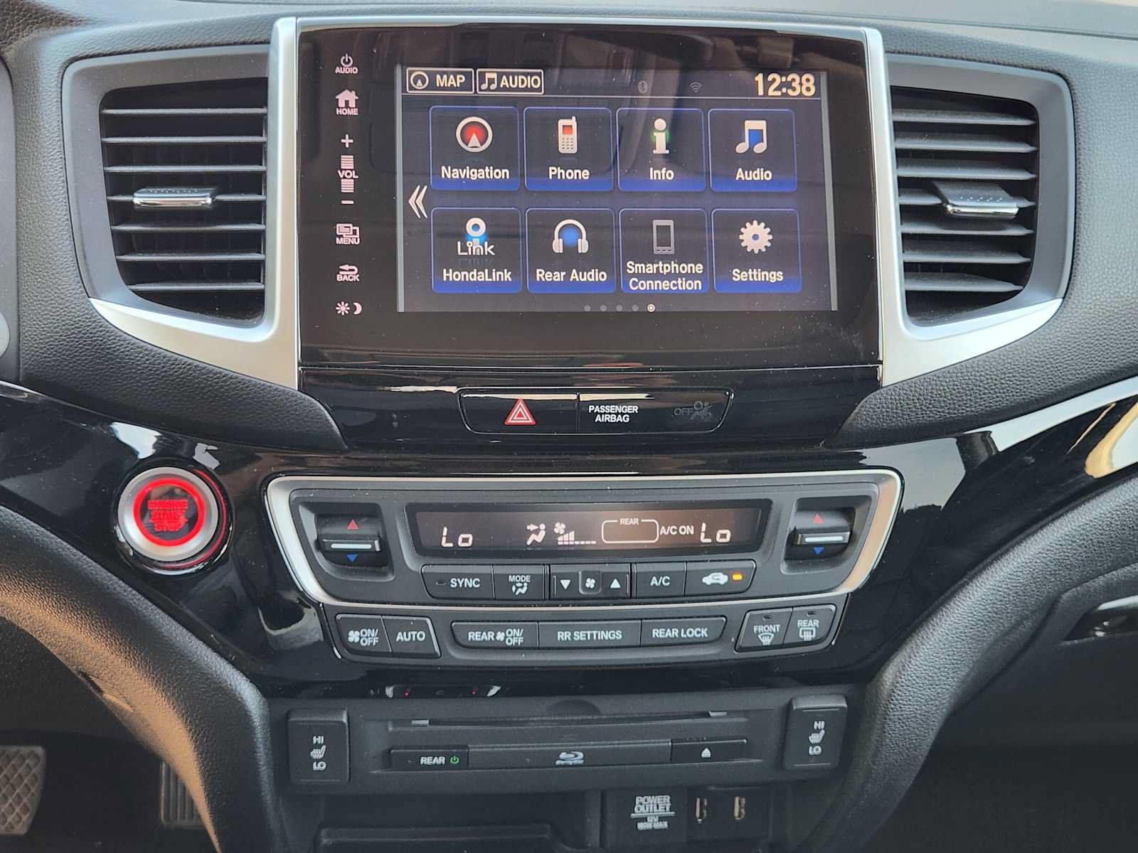 Used 2017 Honda Pilot Touring image 16