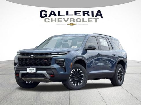 New 2026 Chevrolet Traverse Z71 w/ Driver Confidence Package AWD/4WD image 1