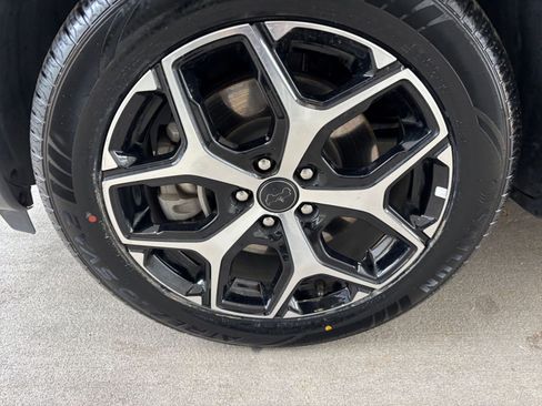 Used 2025 Jeep Compass Limited AWD/4WD image 30