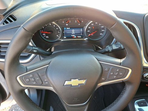 Certified 2023 Chevrolet Equinox LT image 18