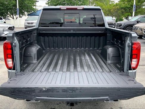 Used 2020 GMC Sierra 1500 Elevation w/ Elevation Value Package AWD/4WD image 4