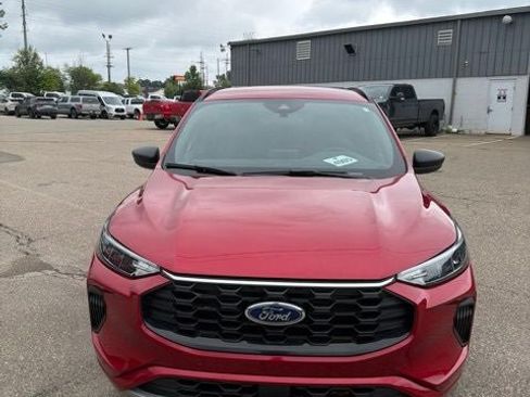 Used 2024 Ford Escape ST-Line AWD/4WD image 6