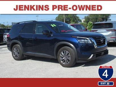 Used 2024 Nissan Pathfinder SV