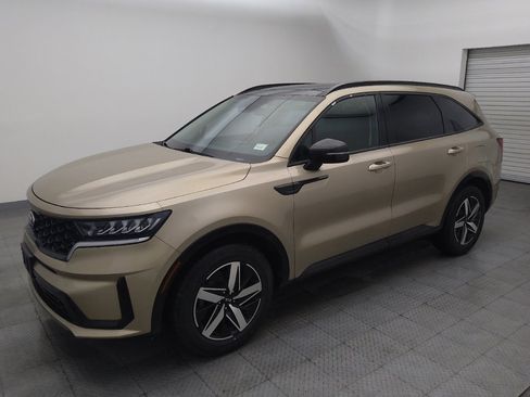 Used 2021 Kia Sorento S w/ Panoramic Sunroof Package image 2