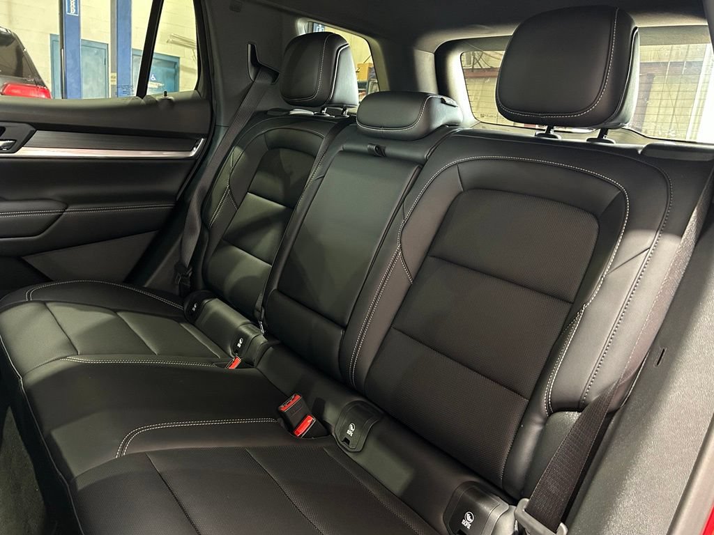 New 2026 GMC Terrain Elevation w/ Elevation Premium Package AWD/4WD image 39