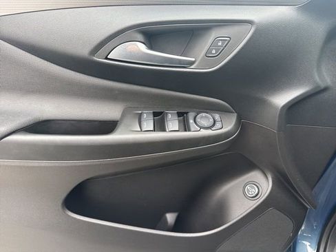 Used 2025 Buick Envista Avenir image 9