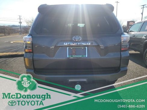 Used 2021 Toyota 4Runner SR5 image 6