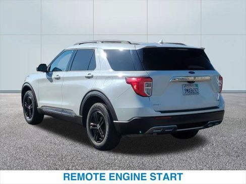 Used 2020 Ford Explorer XLT w/ Equipment Group 202A AWD/4WD image 9