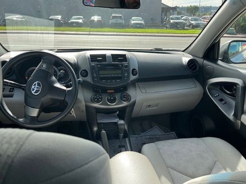 Used 2011 Toyota RAV4 2WD w/ Base L4 Extra Value Pkg image 6