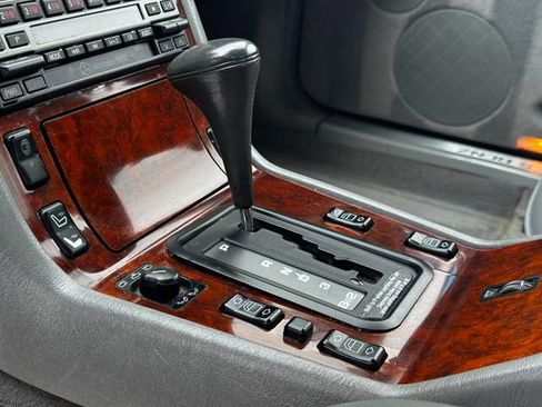 Used 1992 Mercedes-Benz 500 SEL image 15