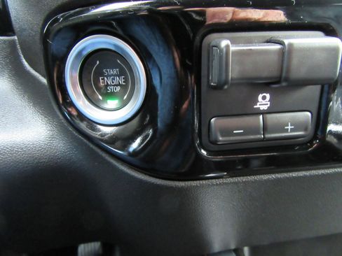 Used 2023 GMC Sierra 1500 Elevation w/ Elevation Premium Package image 37