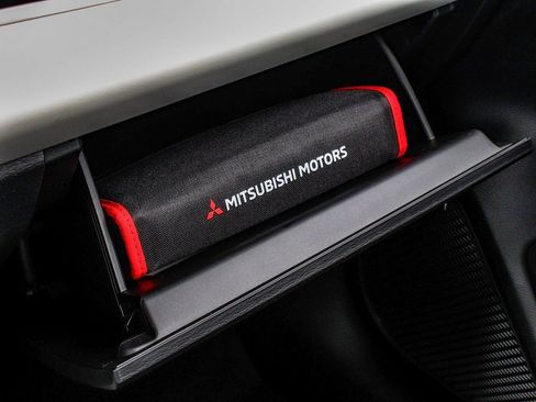 New 2025 Mitsubishi Outlander SE AWD/4WD image 18