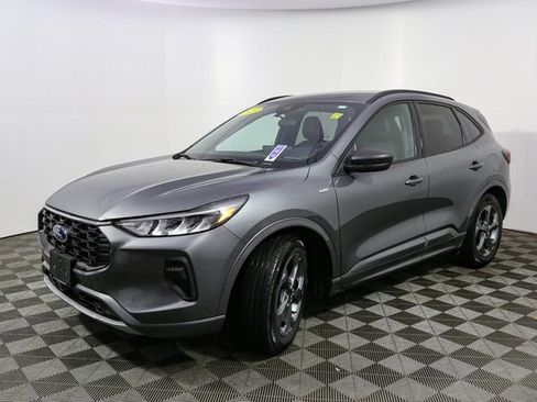 Used 2023 Ford Escape ST-Line w/ Tech Pack #1 image 5