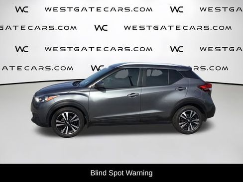 Used 2018 Nissan Kicks SV image 5