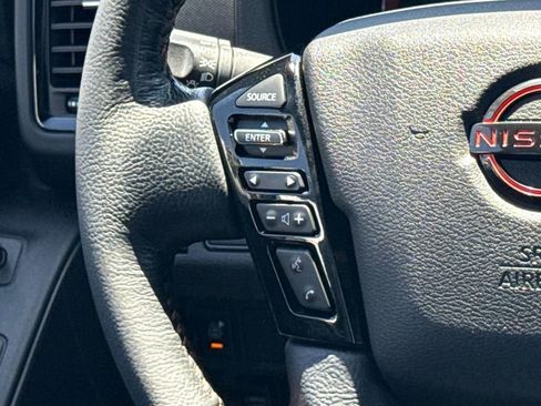 Used 2022 Nissan Frontier Pro-X RWD image 15
