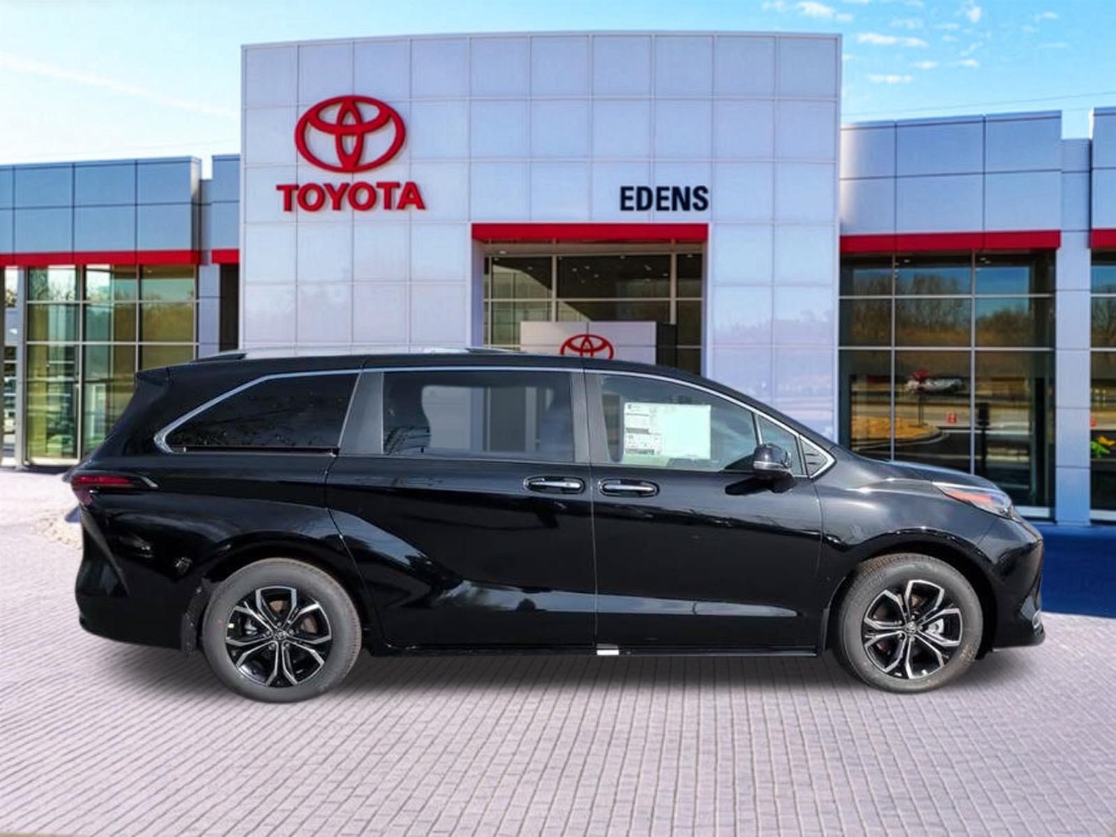 New 2026 Toyota Sienna Platinum AWD/4WD image 2