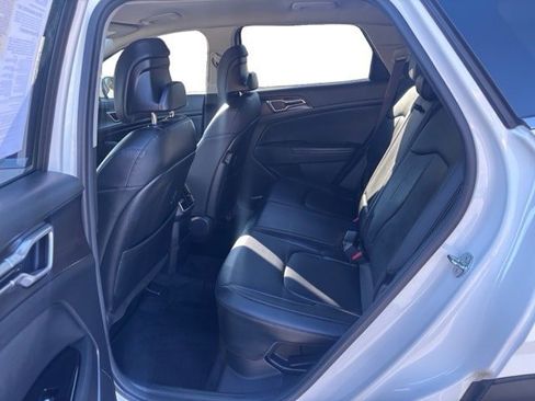 Certified 2023 Kia Sportage EX image 12