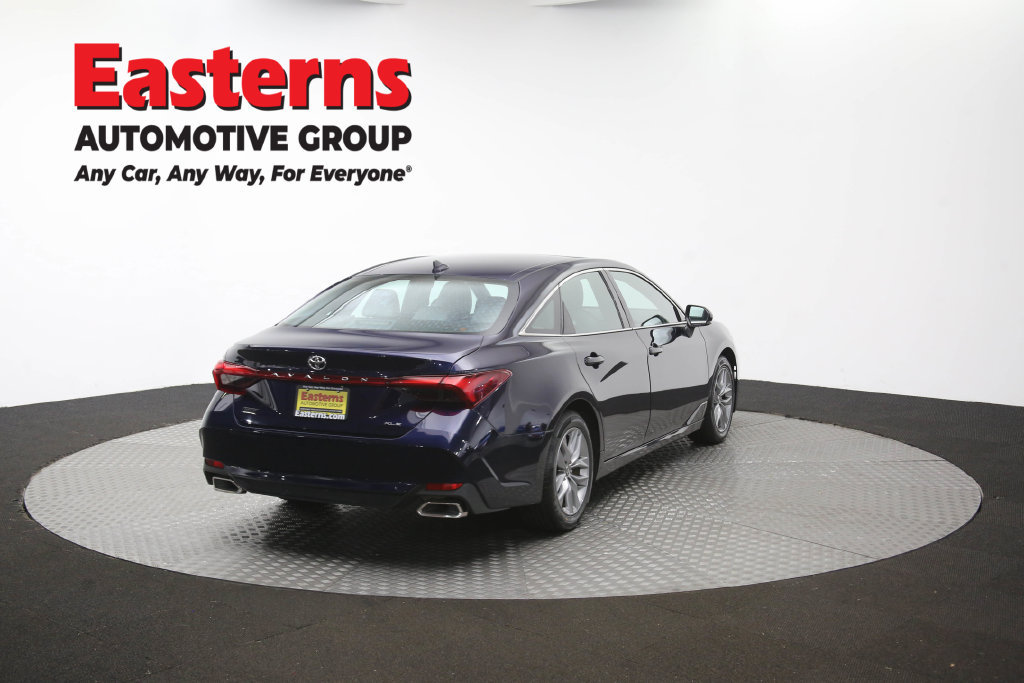 Used 2022 Toyota Avalon XLE w/ Moonroof Package FWD image 42