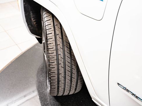 Used 2022 Jeep Grand Cherokee Summit AWD/4WD image 53