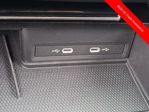 Used 2025 Volkswagen Atlas SE AWD/4WD image 25