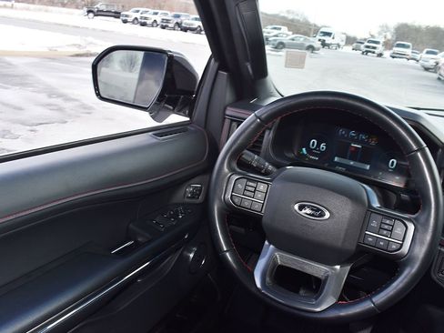 Used 2023 Ford Expedition Limited image 19