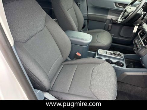 New 2025 Ford Maverick XL image 13