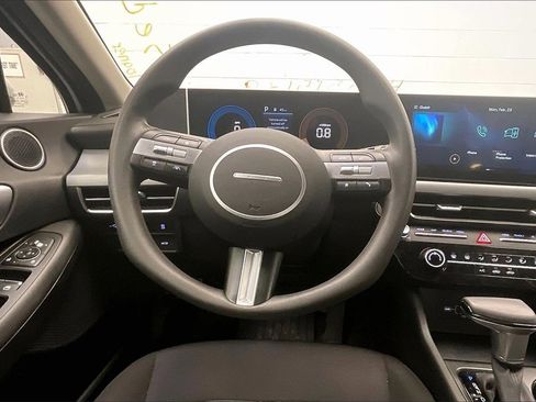 Certified 2025 Hyundai Sonata SE image 4