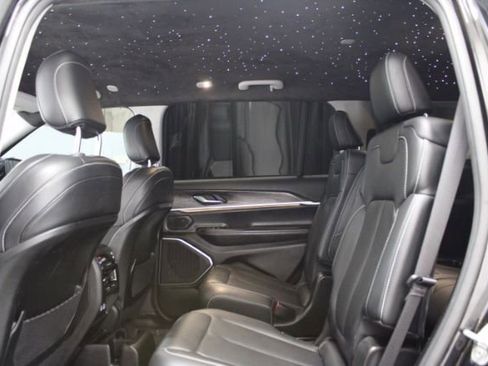 Used 2021 Jeep Grand Cherokee L Limited image 21