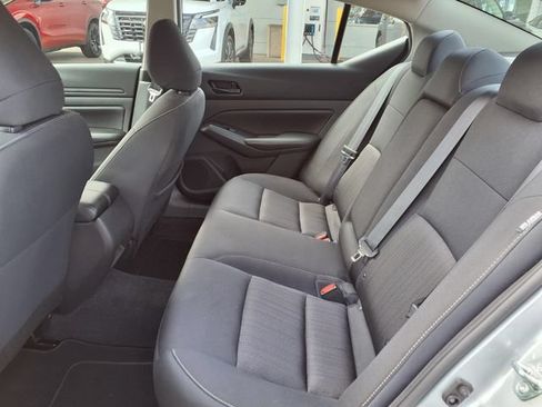 Used 2024 Nissan Altima 2.5 SV FWD image 18