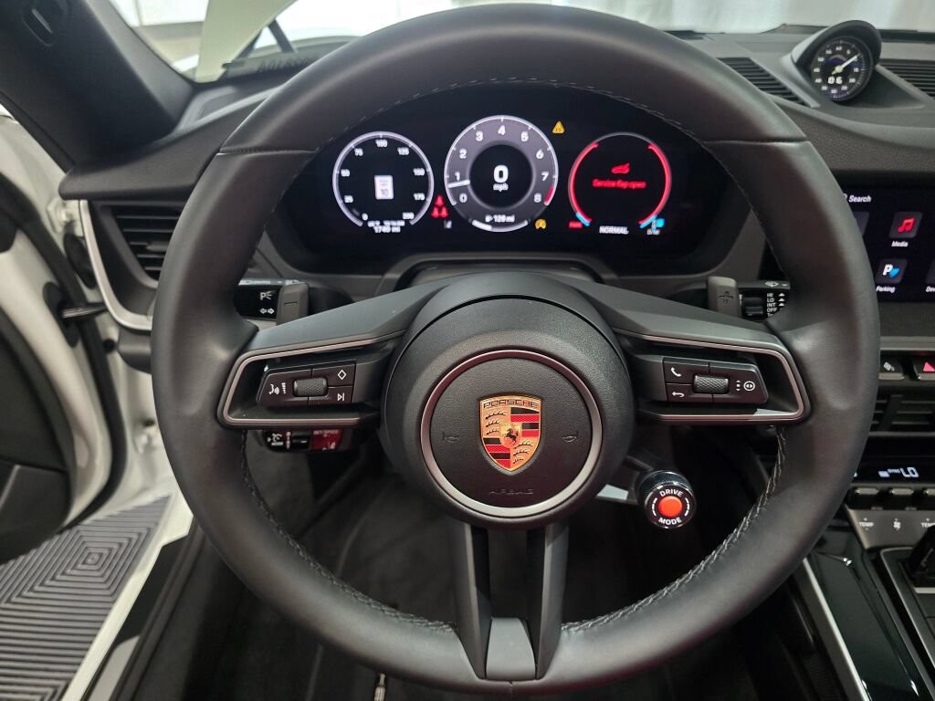 Certified 2025 Porsche 911 Carrera RWD image 16
